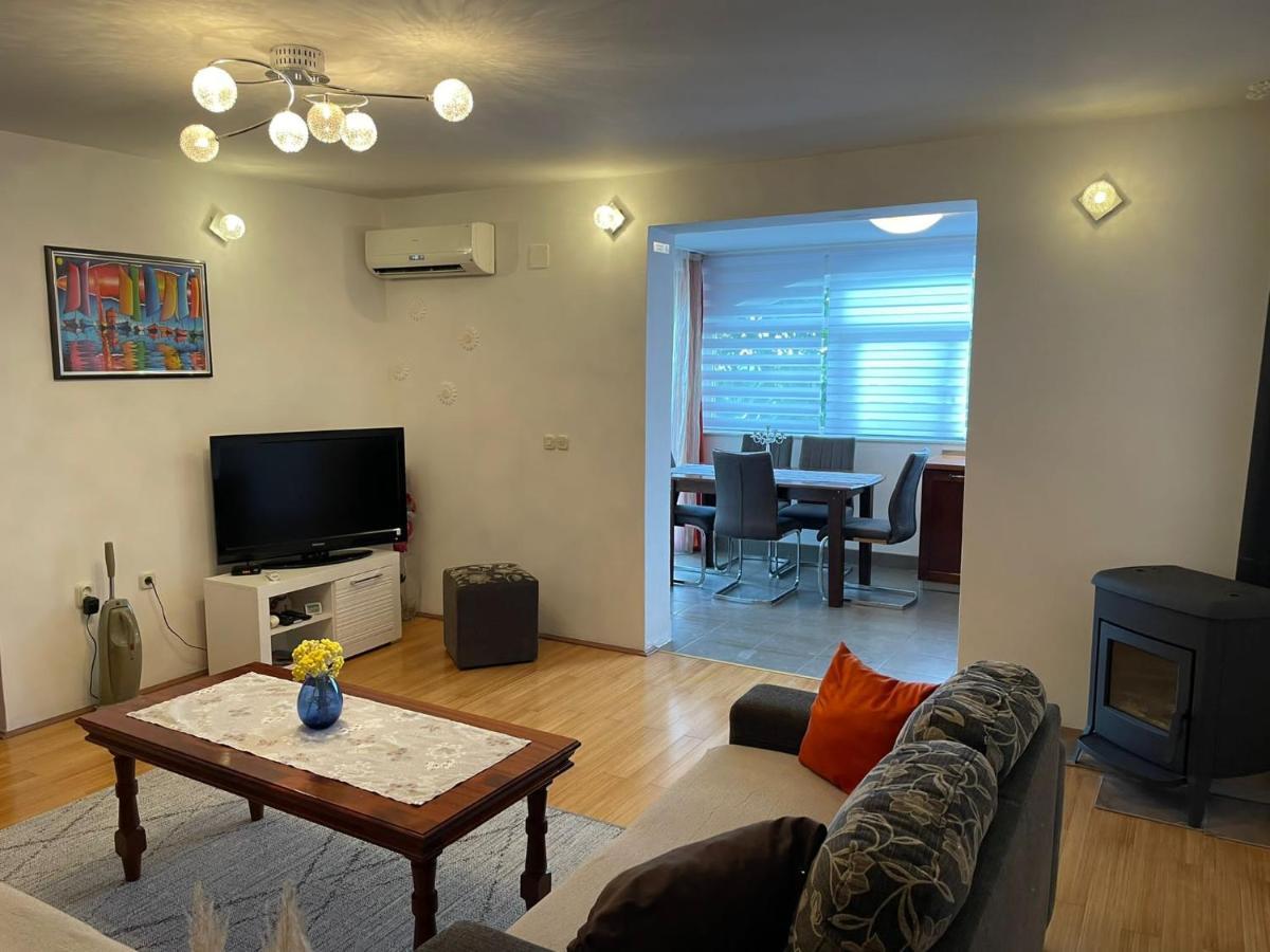 Apartment Finally Kastel Stari ภายนอก รูปภาพ